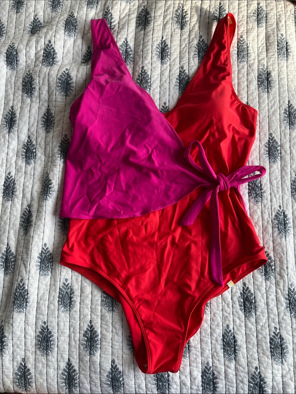 Summersalt stunning wrap one piece